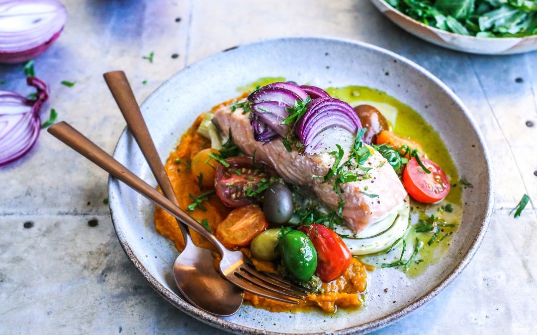 Steamed Fish with Red Onion, Pesto, Fennel and Olives